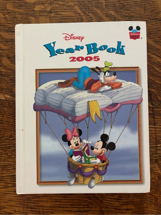 Disney Other - Vintage Y2K Disney Year Book 2005